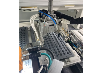 宾果游戏机器人取放料状态
